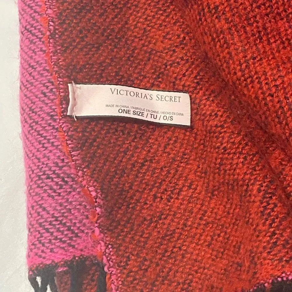 Victoria Secret Limited Edition Lipstick Logo Throw Blanket